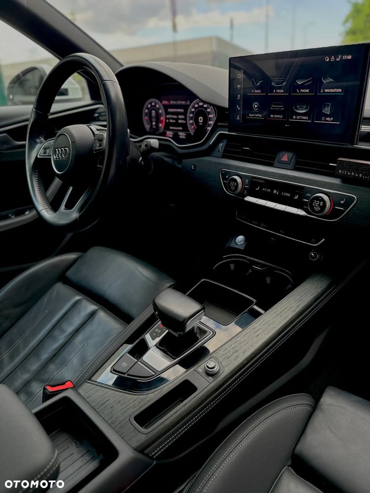 Audi A4 Limousine - 15