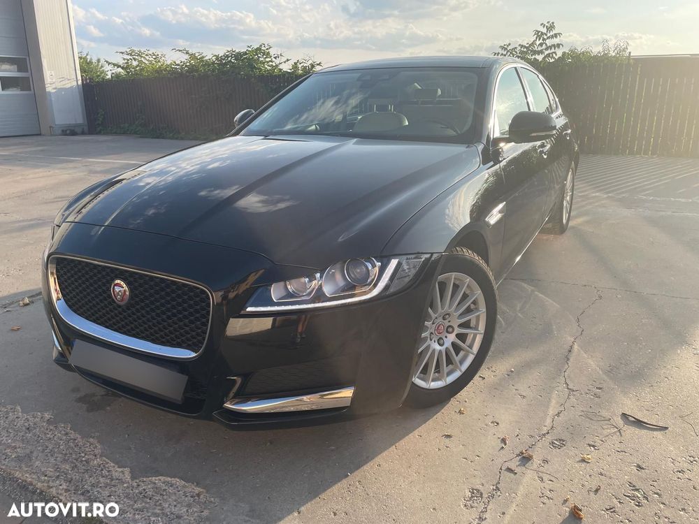 Jaguar XF 20d RWD E-Performance Prestige - 22