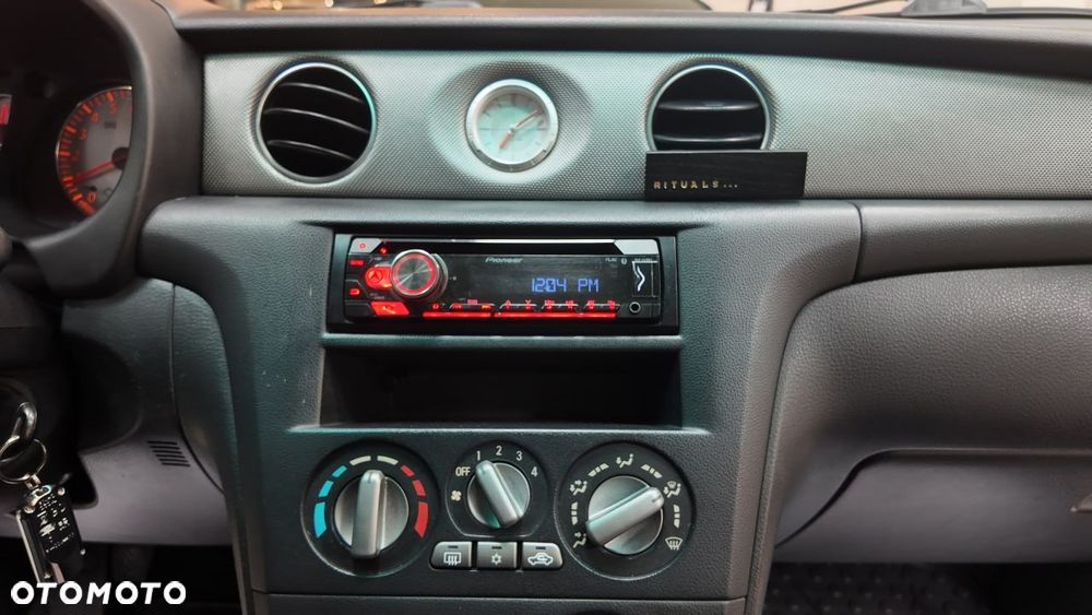 Mitsubishi Outlander 2.0 Comfort - 37