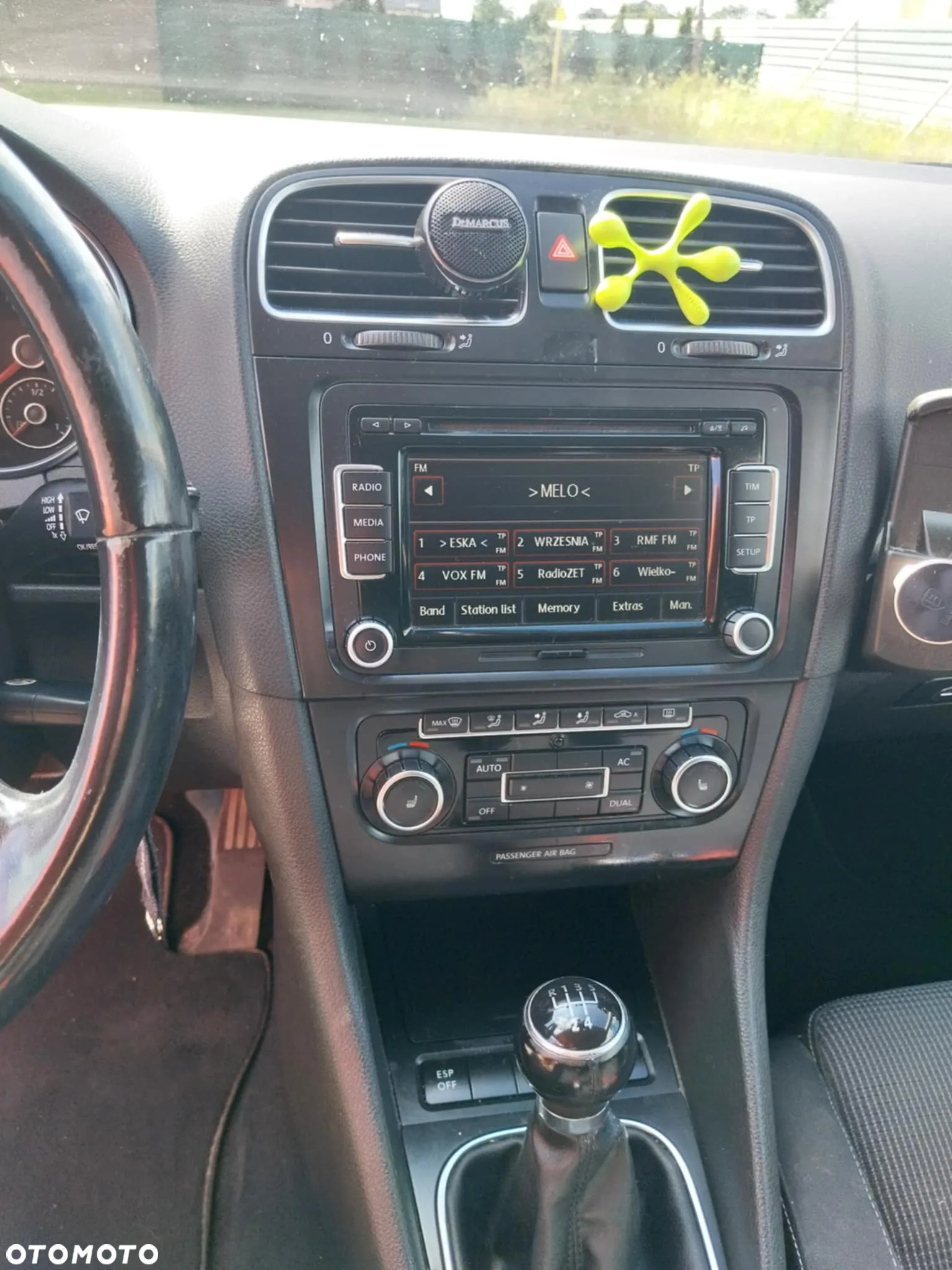 Volkswagen Golf - 12