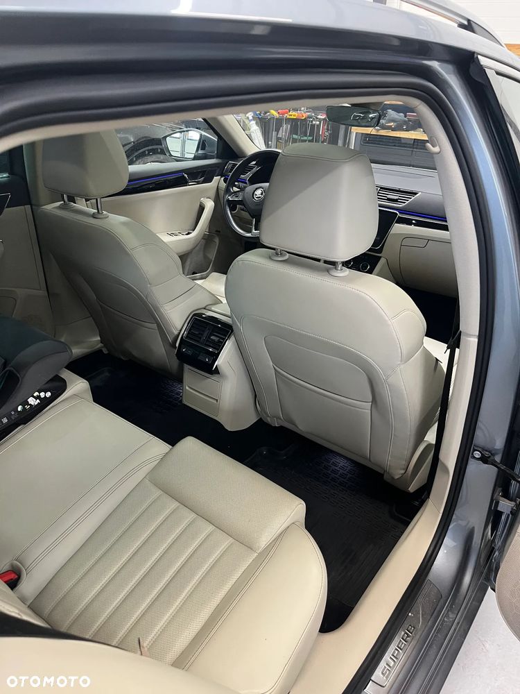 Skoda Superb 2.0 TSI 4x4 L&K DSG - 5