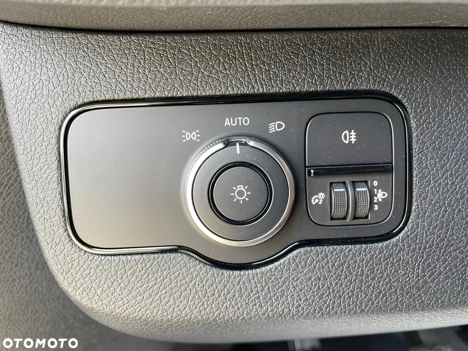 Mercedes-Benz Sprinter - 16