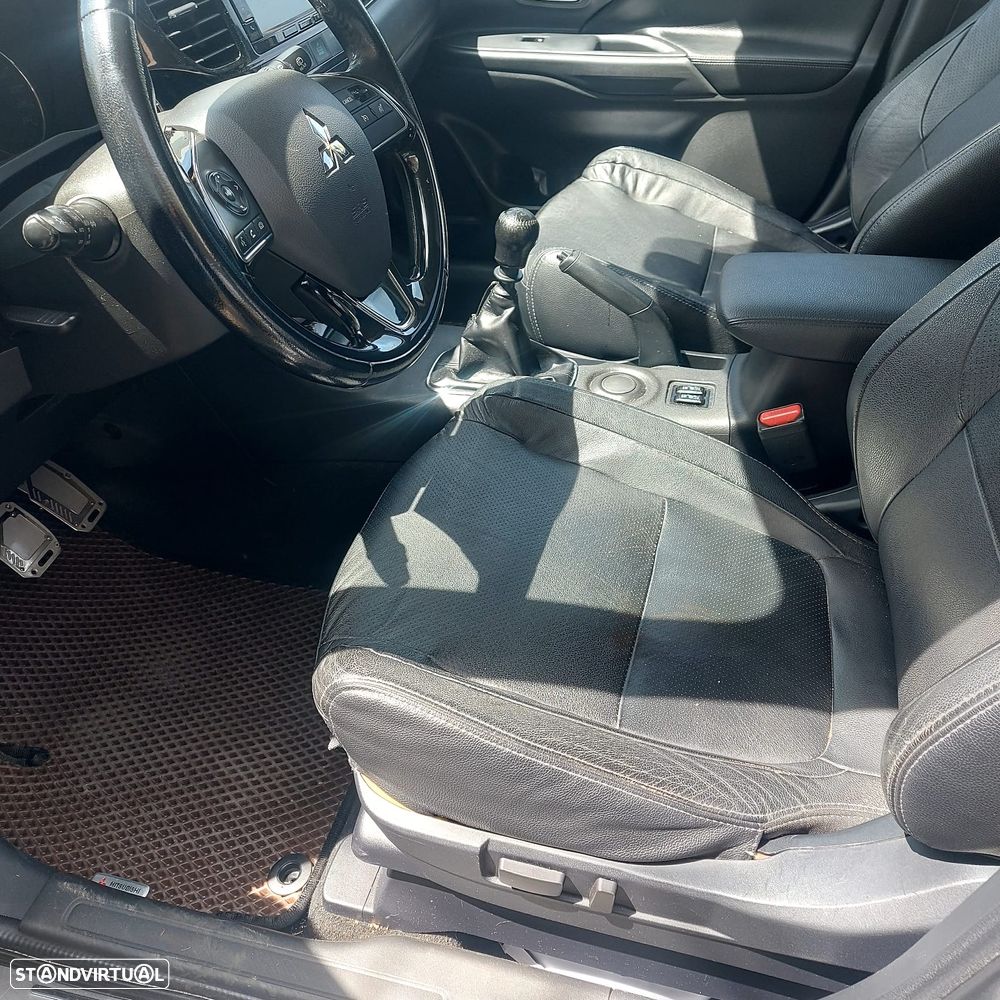 Mitsubishi Outlander 2.2 DI-D Instyle Navi - 6