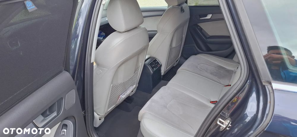 Audi A4 Allroad - 16