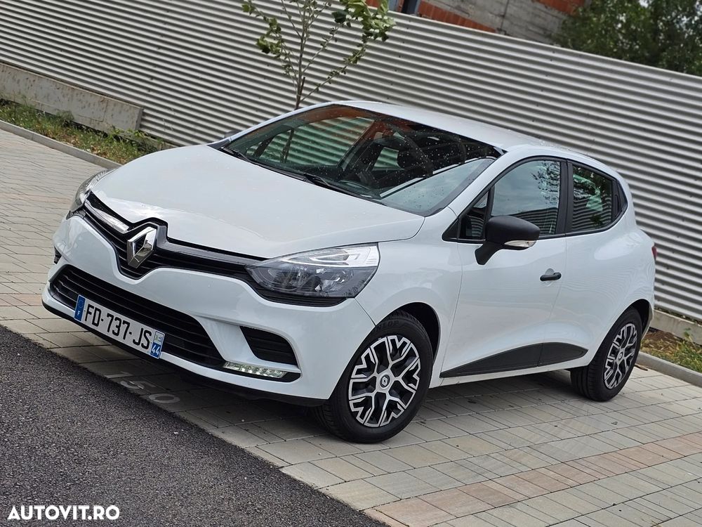 Renault Clio - 26