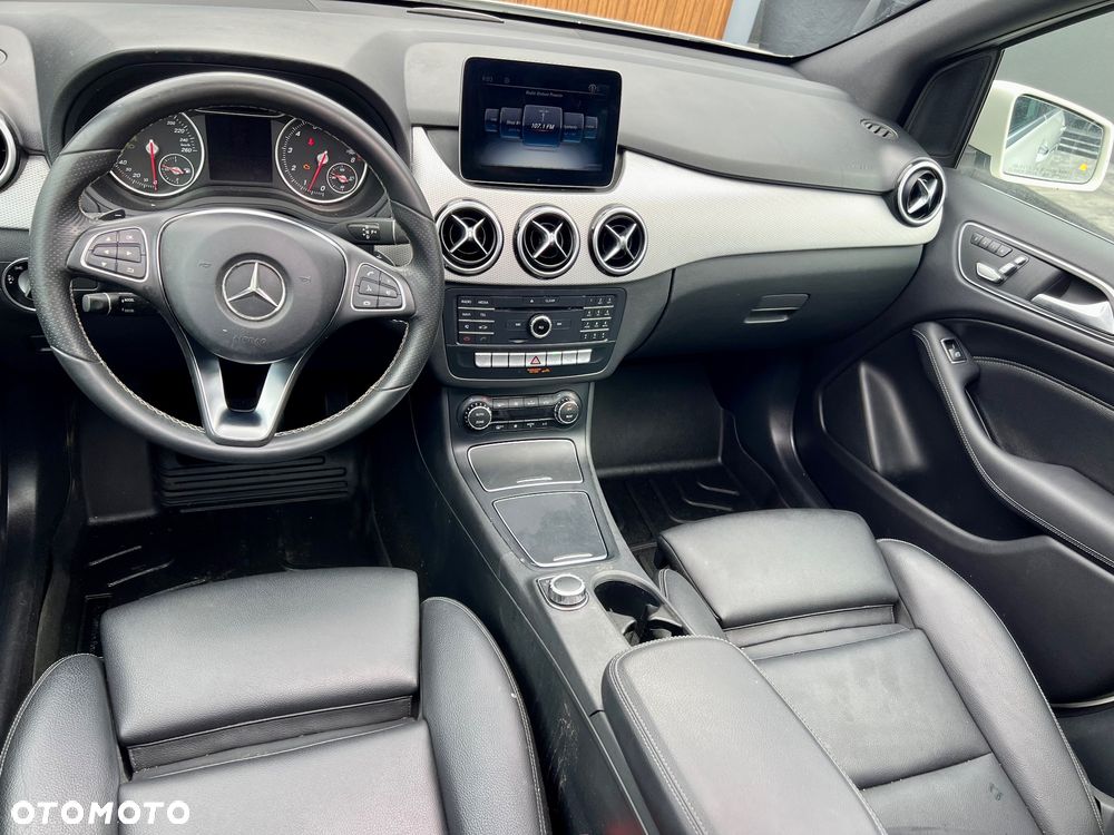 Mercedes-Benz Klasa B 250 4-Matic Style - 17