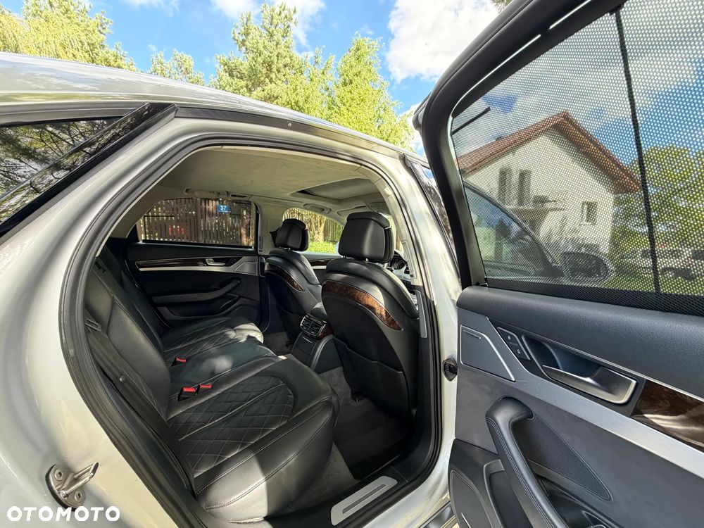 Audi A8 4.2 TDI Quattro - 32