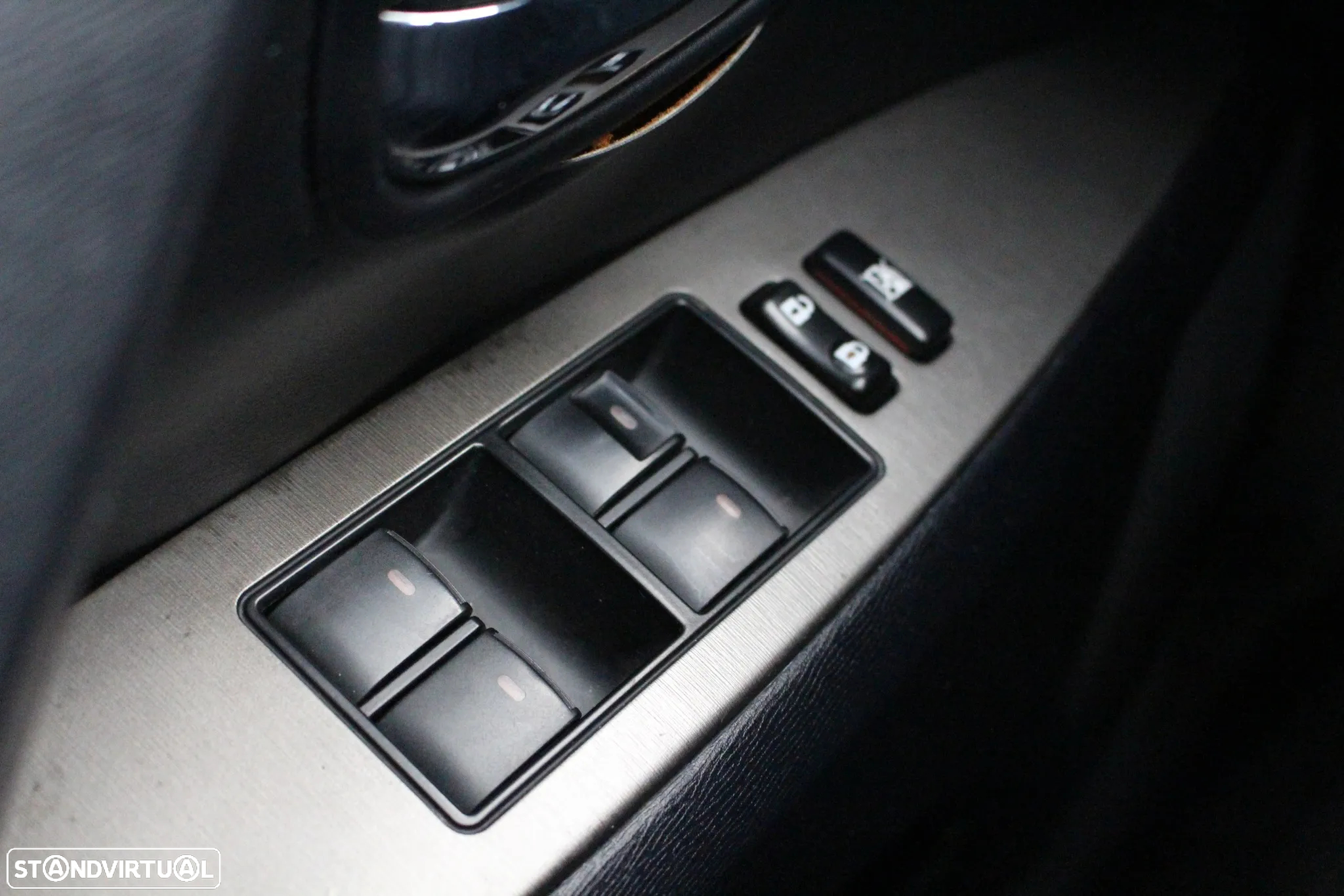Toyota Avensis SW 2.0 D-4D Sol+GPS - 18