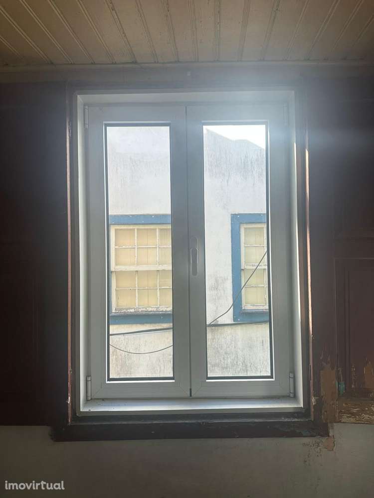 Prédio na Cidade de Braga Sé - Grande imagem: 3/4