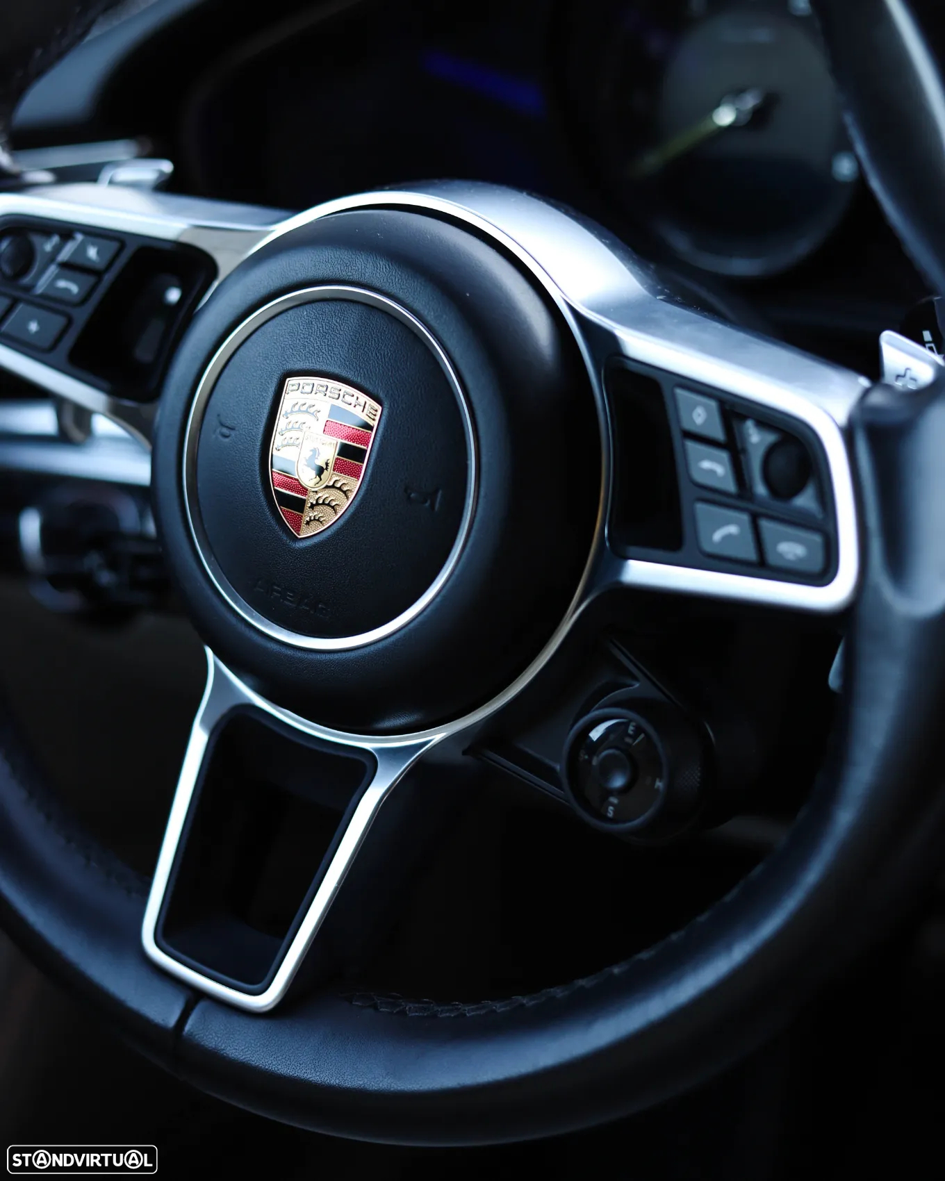 Porsche Panamera - 17