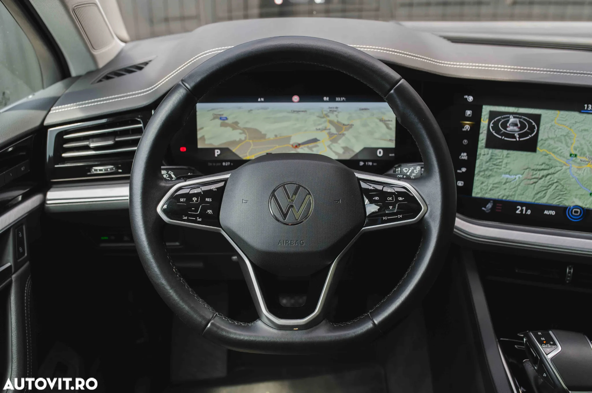 Volkswagen Touareg V6 TDI 4MOTION Elegance - 12