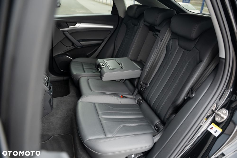 Audi Q5 50 TFSIe quattro S tronic S line - 35