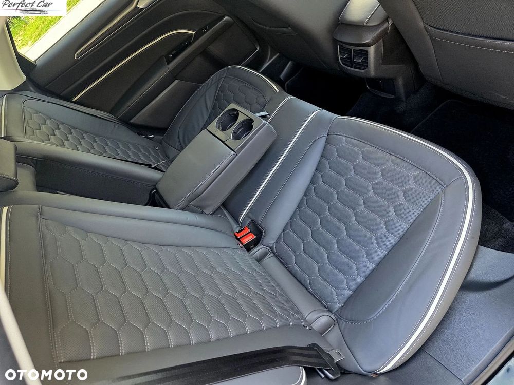 Ford Mondeo 2.0 Hybrid Vignale Plus - 30