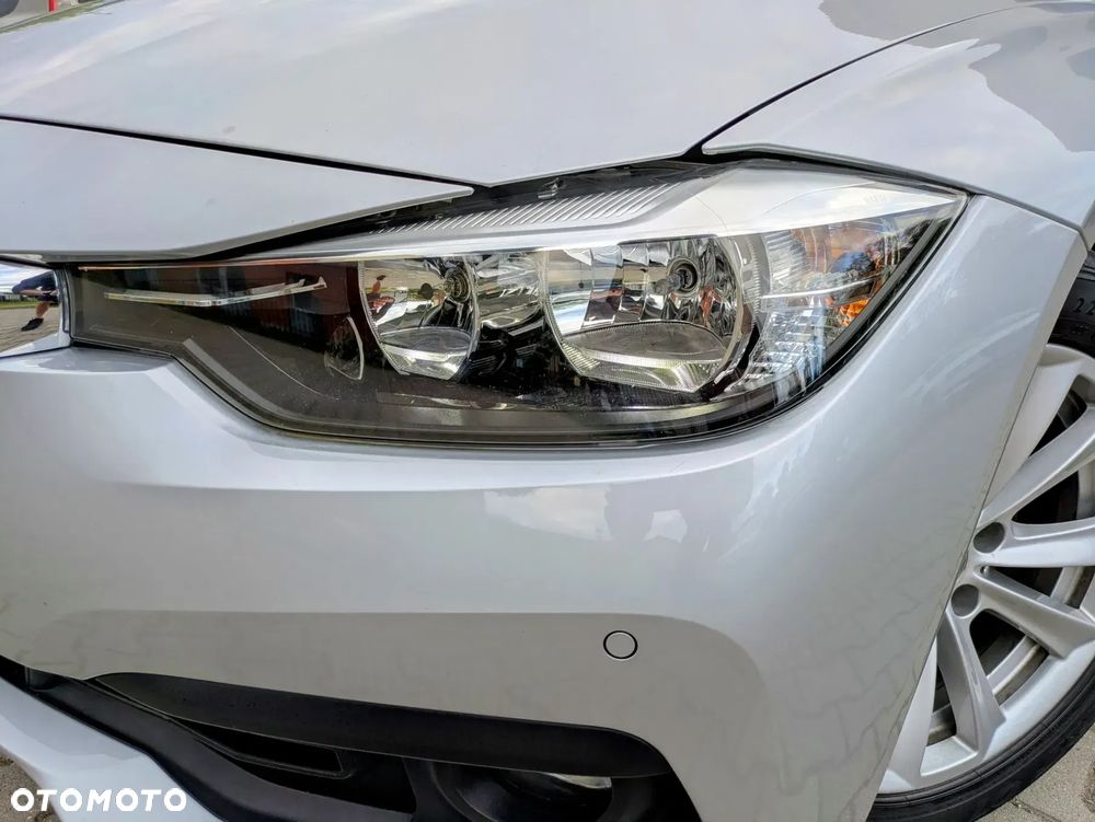 BMW Seria 3 318d - 10