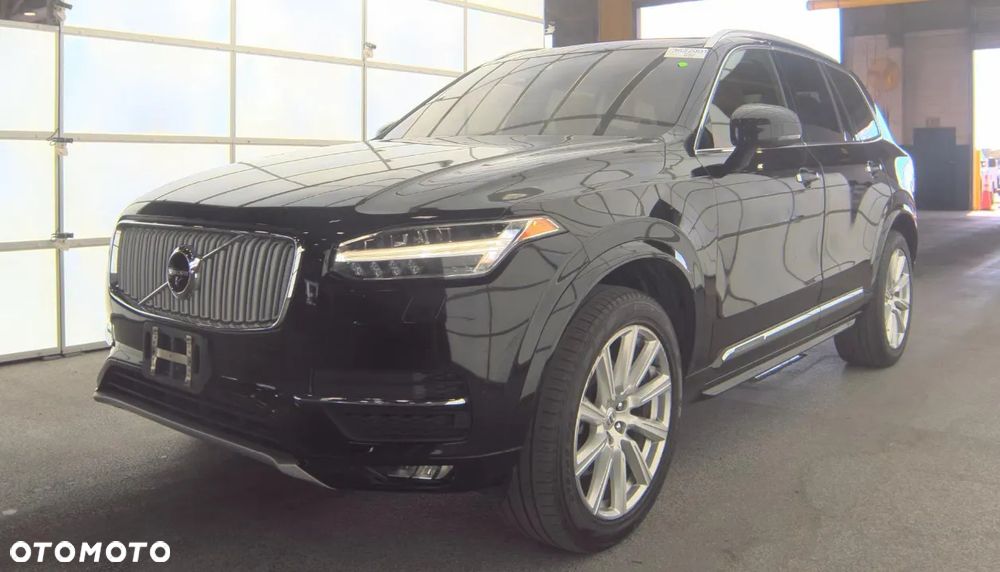 Volvo XC 90 - 2