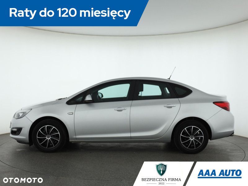 Opel Astra - 4