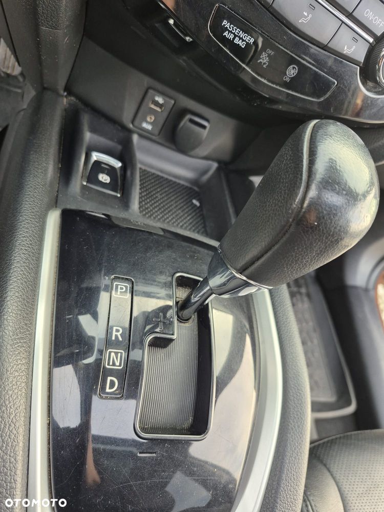 Nissan X-Trail 1.6 DCi Xtronic Tekna - 28