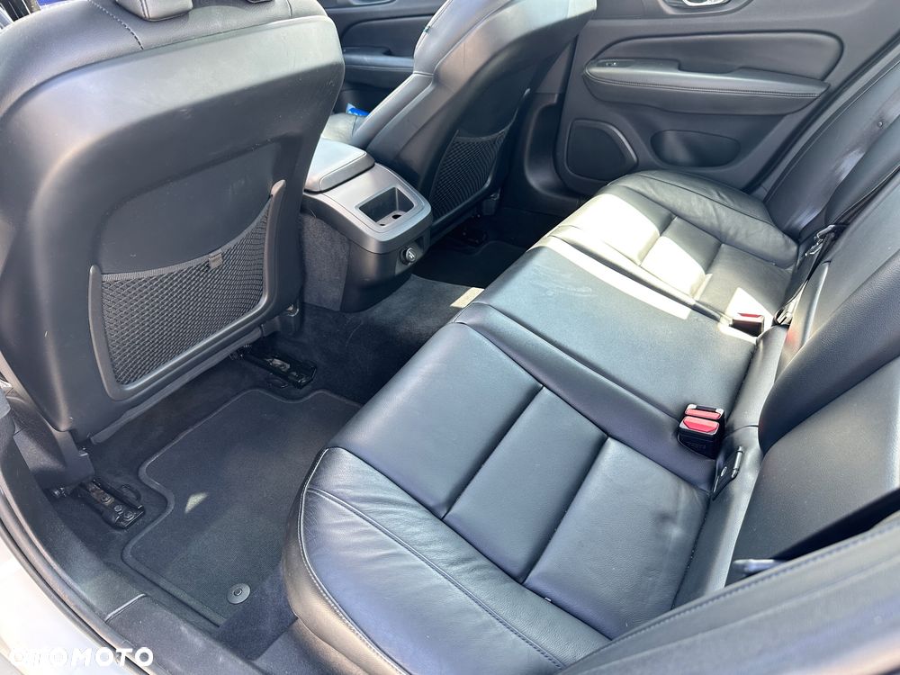 Volvo S60 T6 AWD Momentum Pro - 16