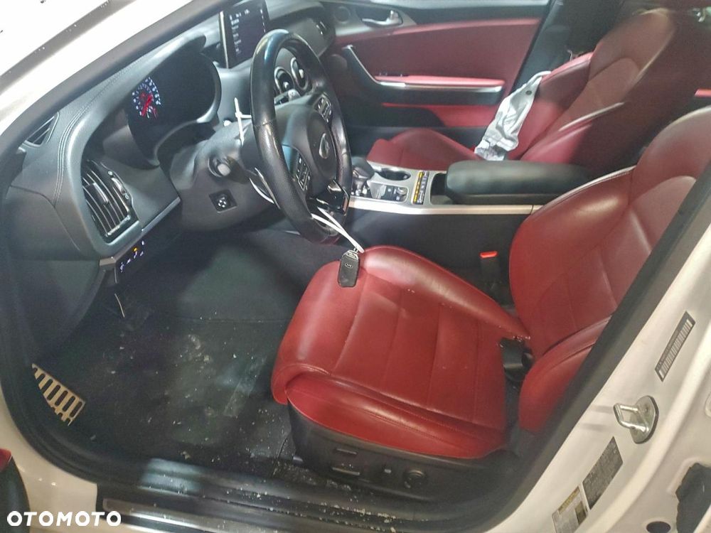 Kia Stinger 3.3 T-GDI AWD GT - 6