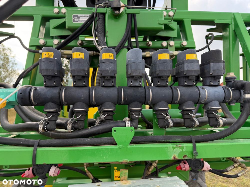 John Deere 832 SE - 17