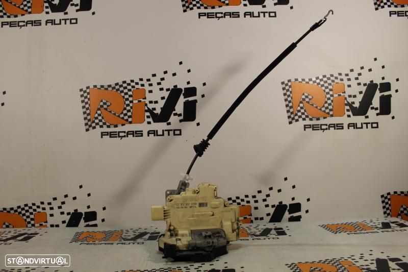 Fecho Da Porta Frente Esquerda Volkswagen Passat Variant (3C5)  3C2837 - 1