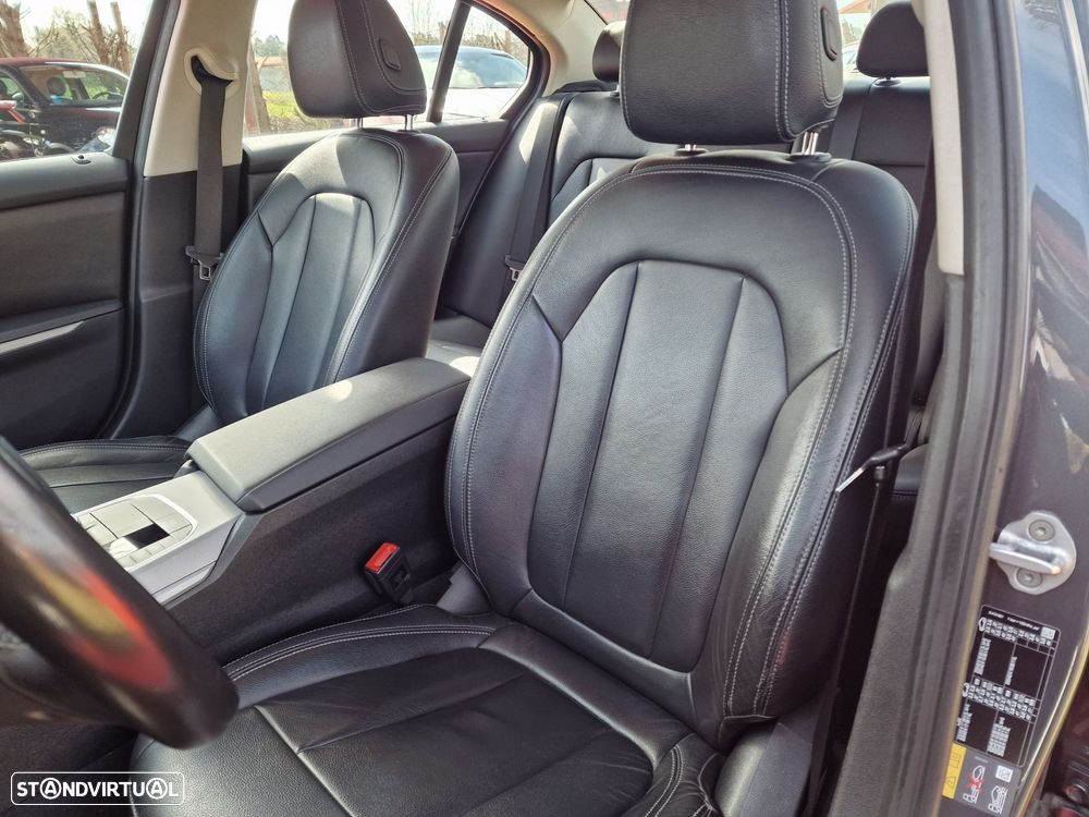 BMW 330 e Corporate Edition Auto - 8