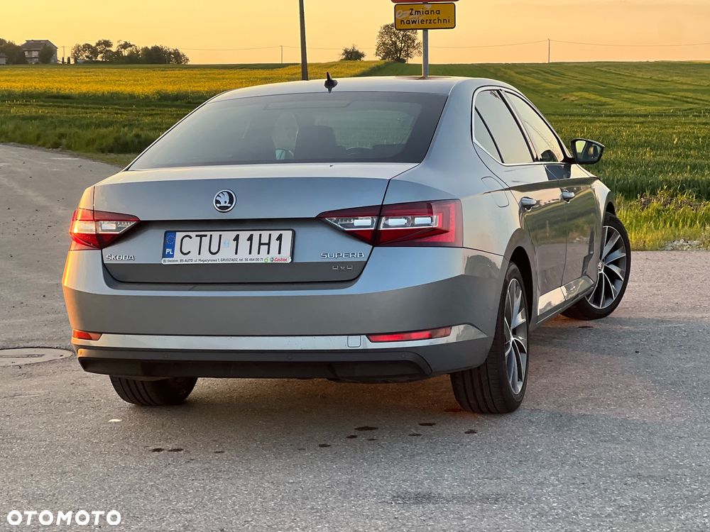 Skoda Superb 2.0 TDI SCR 4x4 L&K DSG - 24