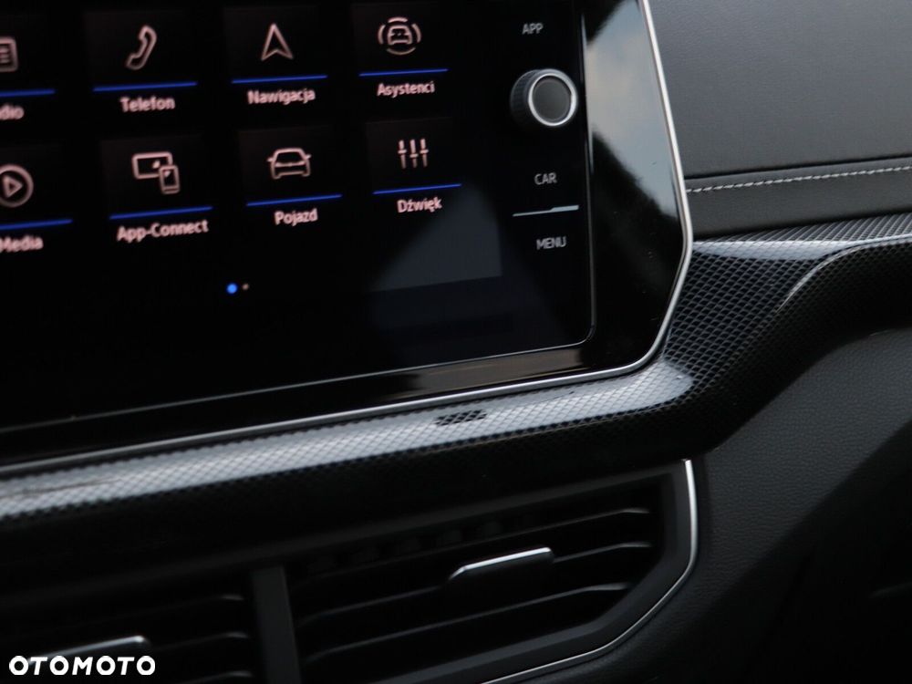 Volkswagen T-Cross - 19