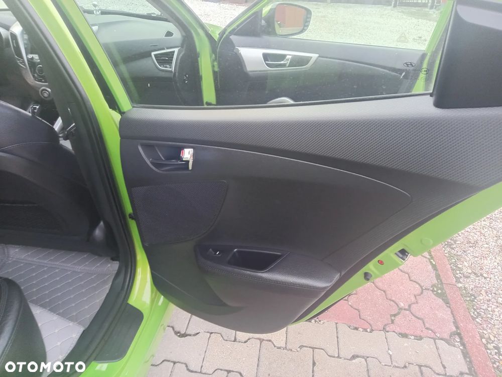 Hyundai Veloster 1.6 DCT Premium - 9