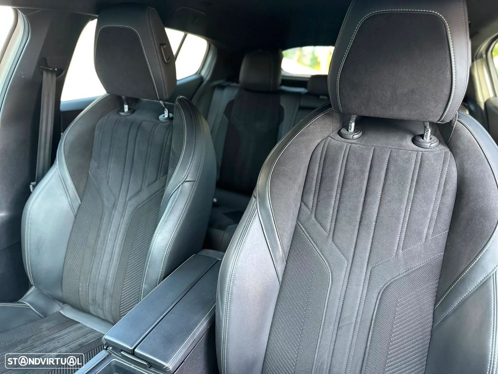 Peugeot 408 1.6 Hybrid GT e-EAT8 - 33