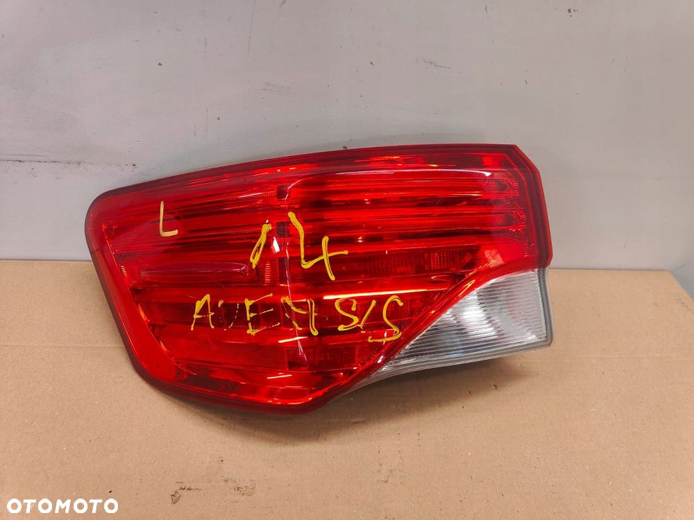 toyota avensis t27 lift 12- lampa tyŁ tylna lewa sedan - 1