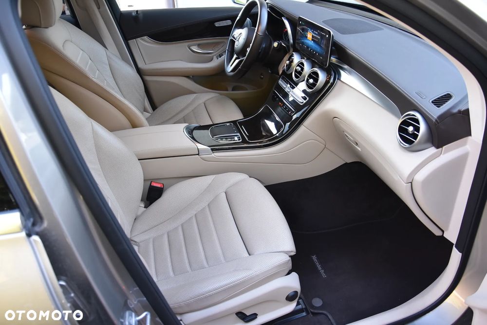 Mercedes-Benz GLC 200 4-Matic - 28