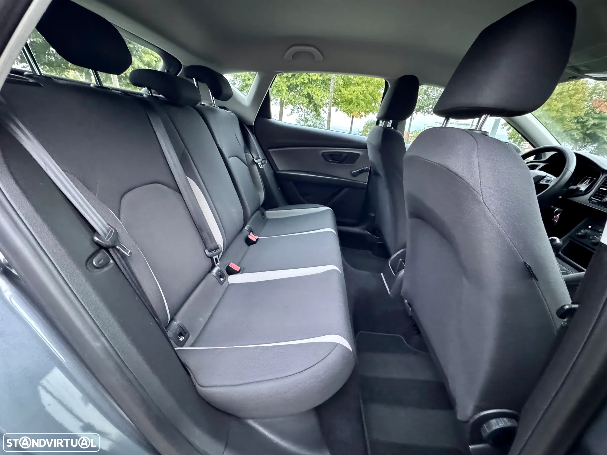 SEAT Leon 1.6 TDI Sport - 27