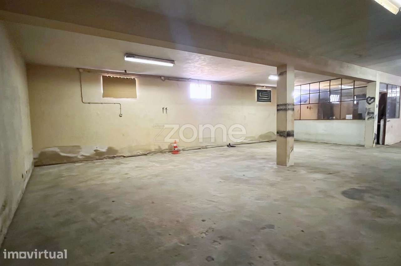 Armazém multifuncional com escritório em S. João do Campo - Grande imagem: 2/20