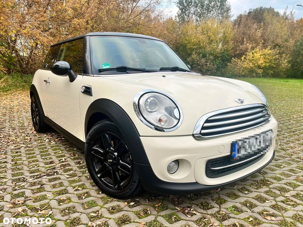 MINI Cooper 50 Mayfair - 4