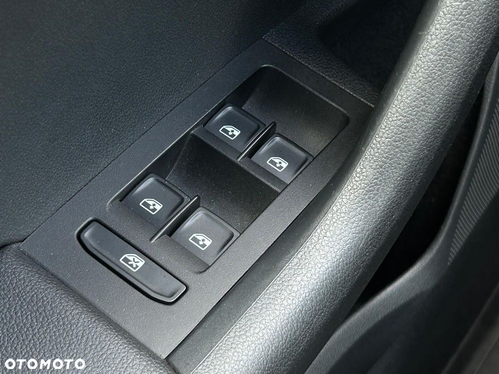 Skoda Octavia 1.8 TSI Ambition - 19