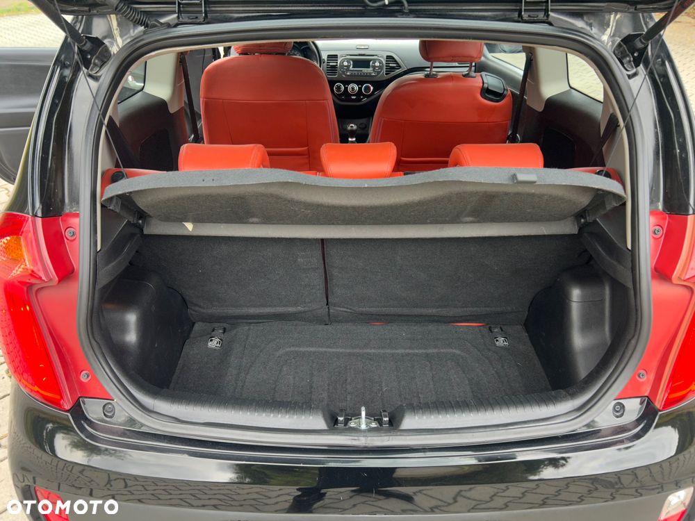 Kia Picanto 1.0 Fifa World Cup Edition - 15
