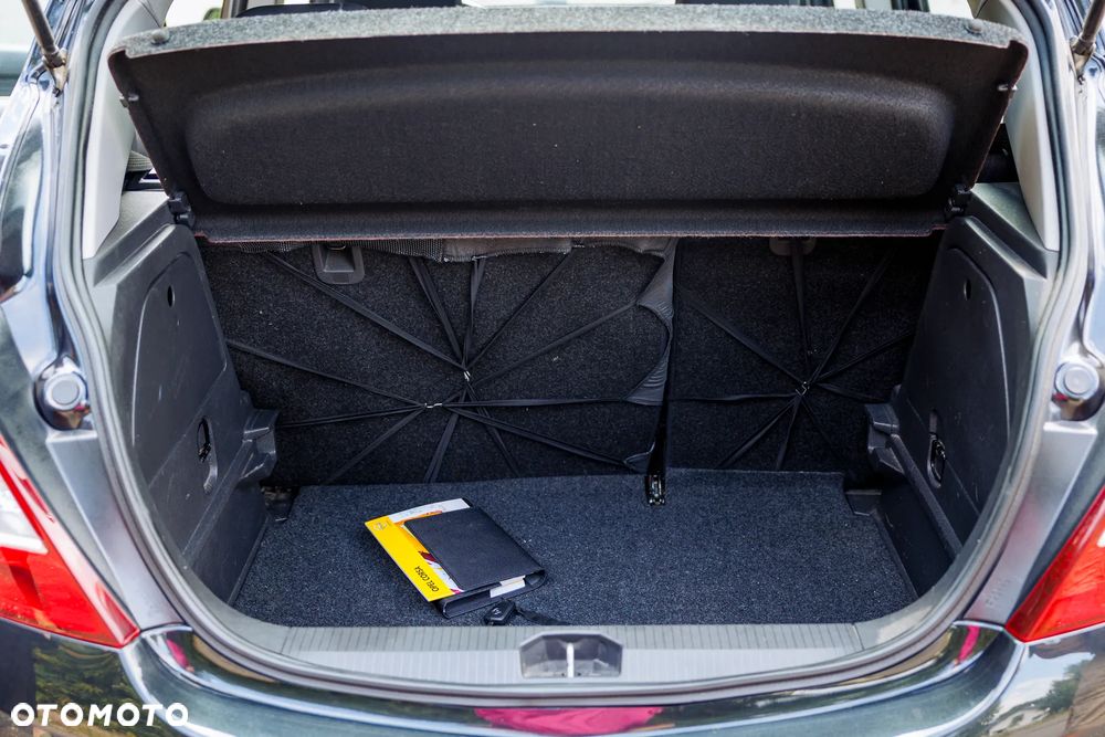 Opel Corsa 1.4 16V Graphite - 13