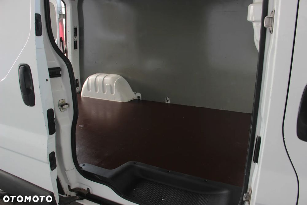 Renault Trafic LONG - 31