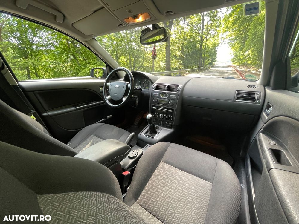 Ford Mondeo Wagon 2.0TDCi Trend - 10