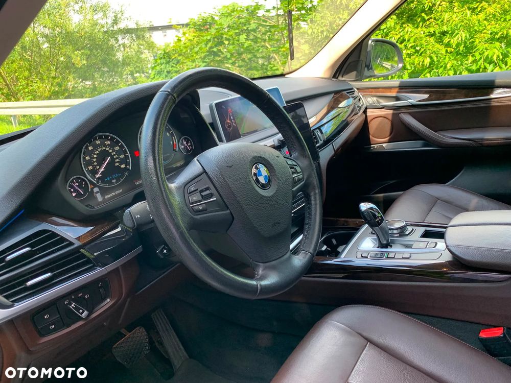 BMW X5 xDrive35i - 10