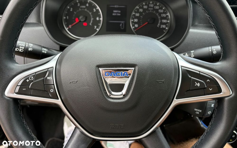 Dacia Duster 1.6 SCe Prestige - 27