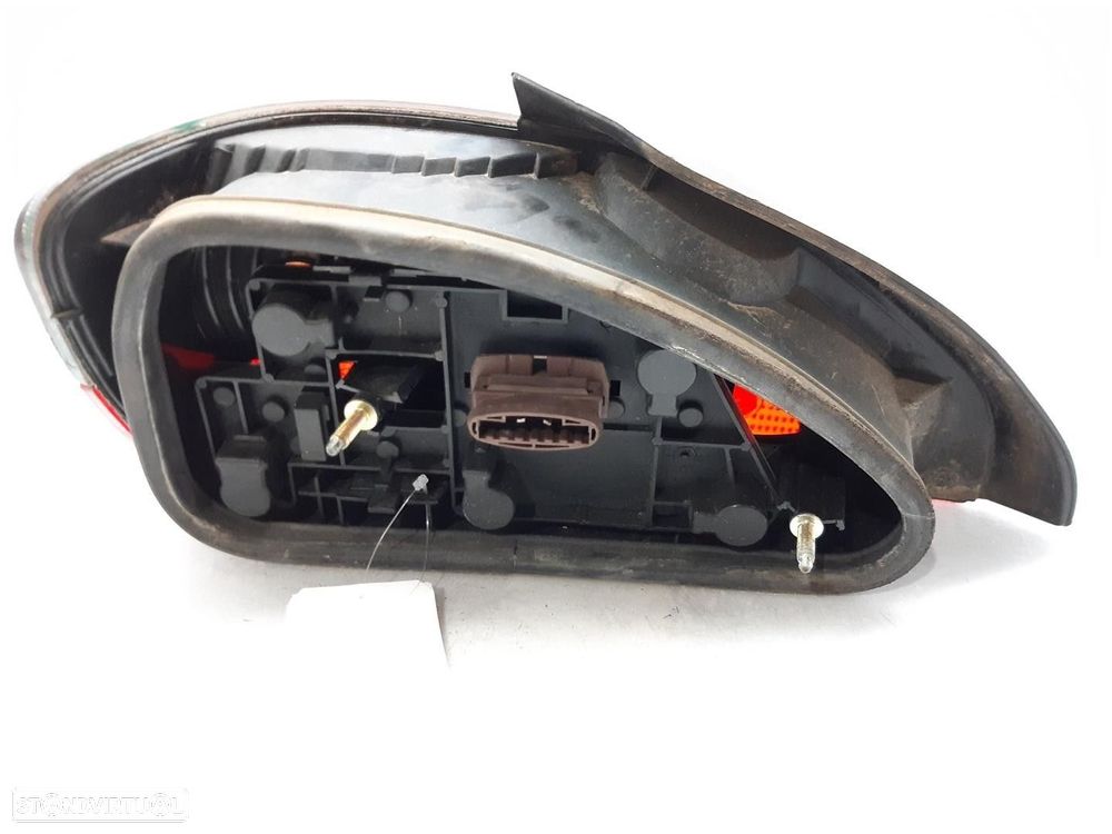 FAROLIM TRASEIRO ESQUERDO PEUGEOT 306 1999 - 1