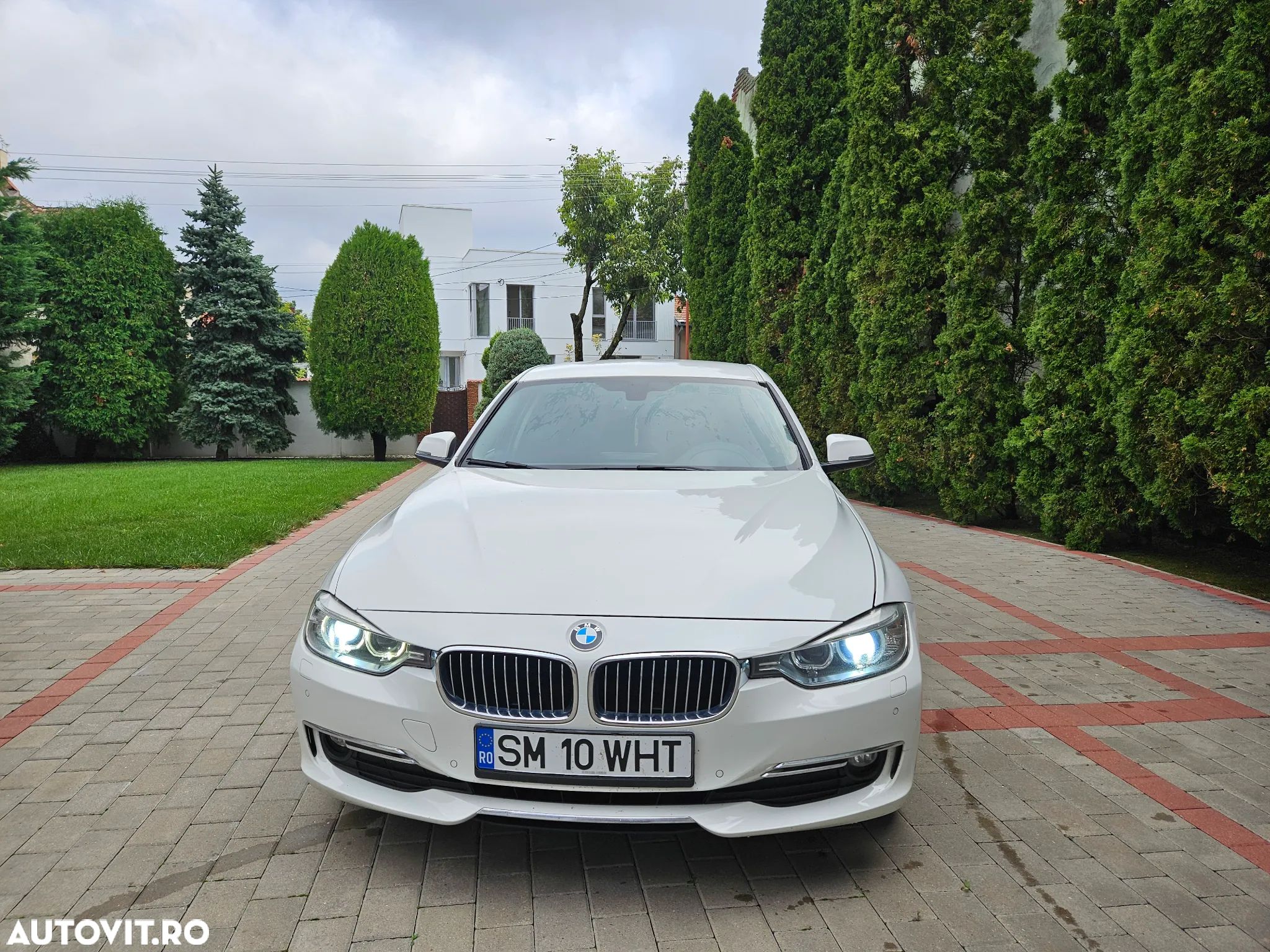 BMW Seria 3 320d Touring xDrive Aut. Luxury Line - 1