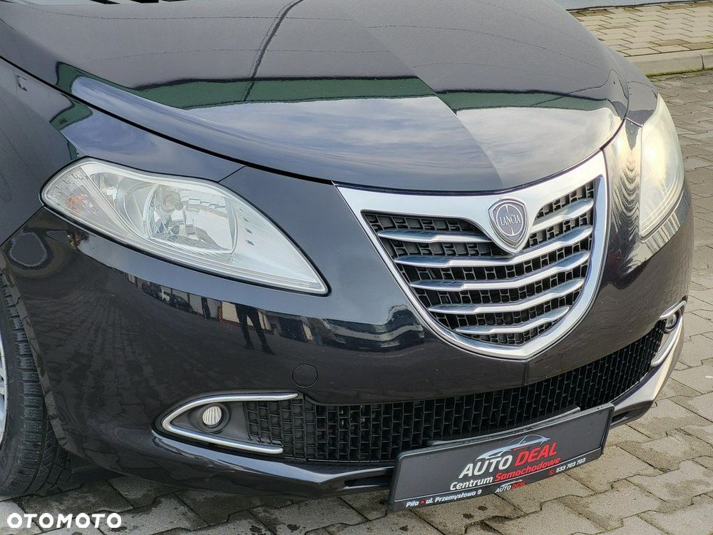 Lancia Ypsilon - 12