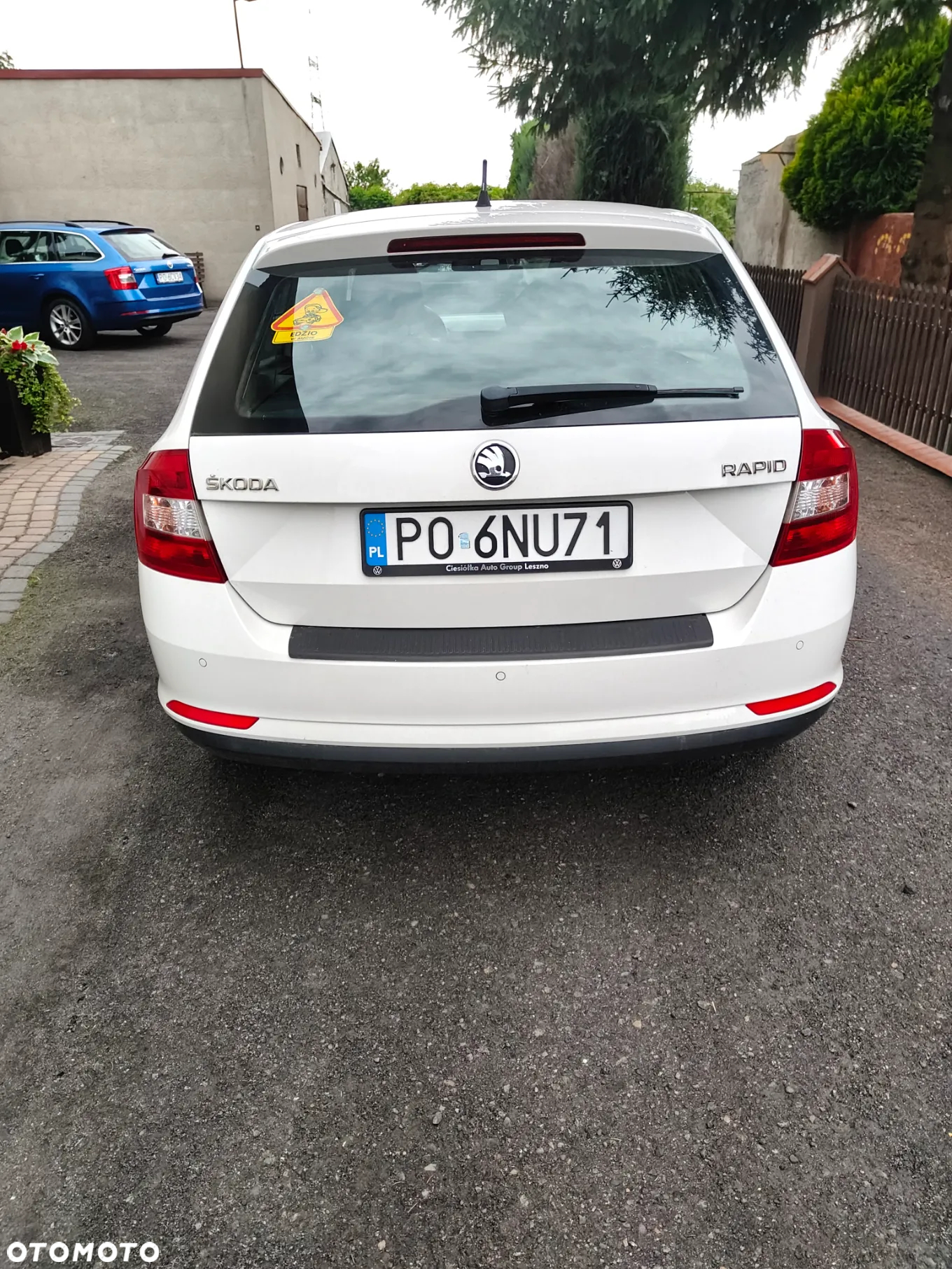 Skoda RAPID 1.2 Ambition Max - 10