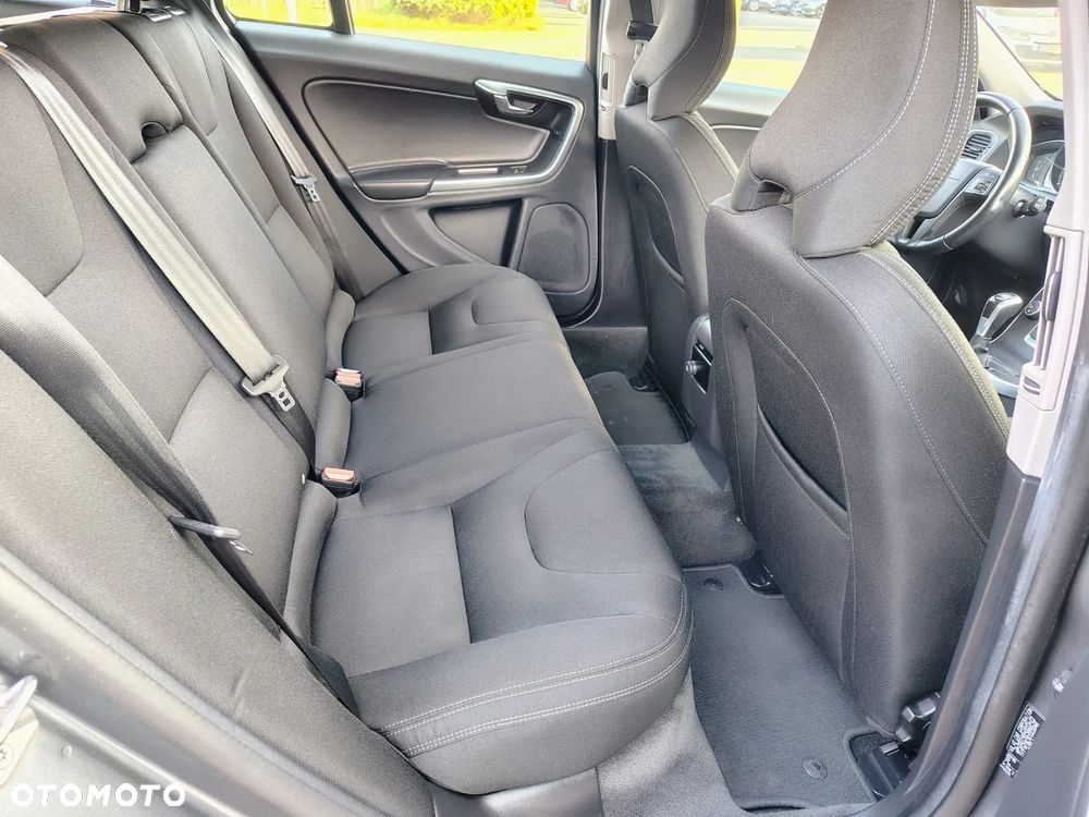 Volvo V60 D3 Linje Business - 4