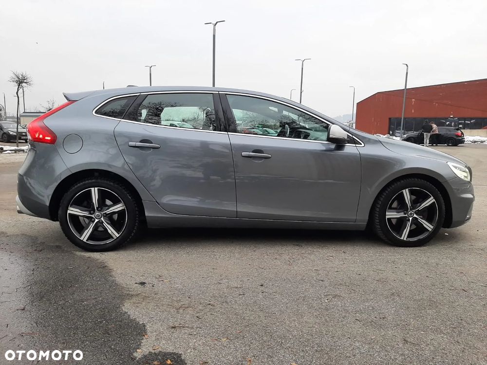 Volvo V40 D3 Geartronic RDesign - 7