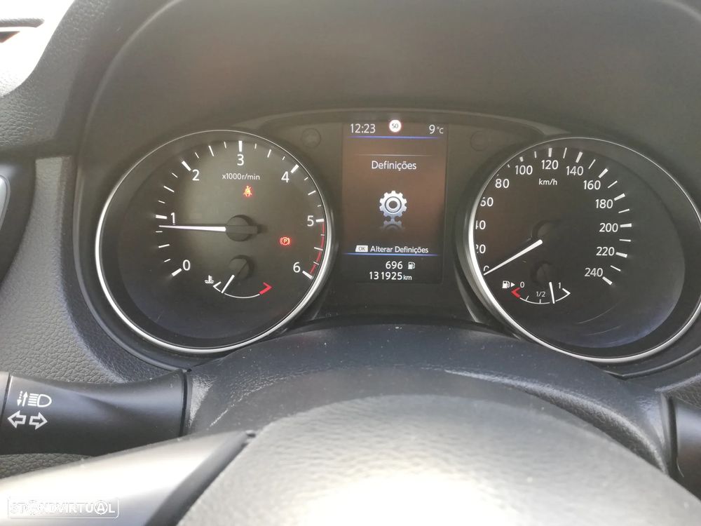 Nissan Qashqai 1.5 dCi N-CONNECTA - 12