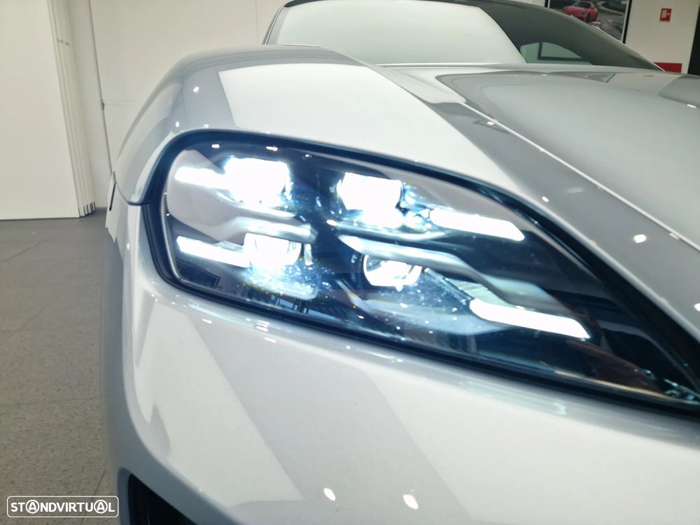 Porsche Taycan Standard - 10